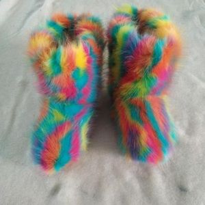 Women fur boots